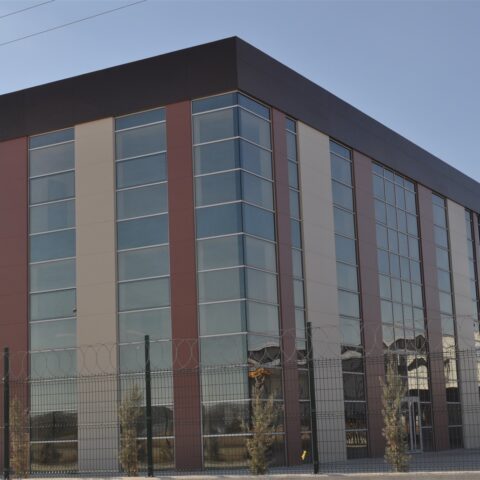 Sinterflex, Kapaklı Cephe